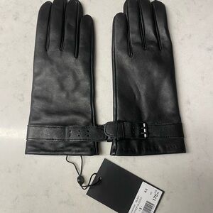 Women THE KOOPLE Black Leather Gloves 8.5
